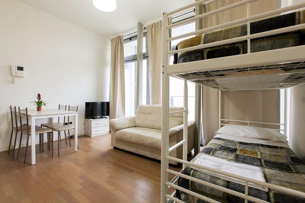 Red Line Apartments Milano Zewnętrze zdjęcie